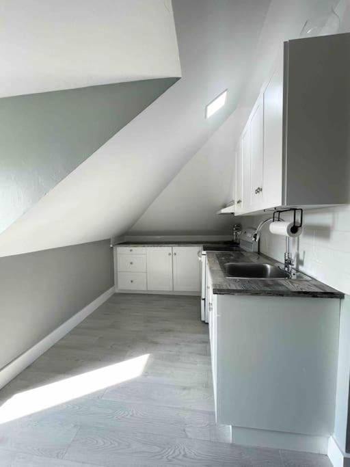 Unique Modern Luxury 2 Bedroom Apartment Rental Chapleau Exteriér fotografie